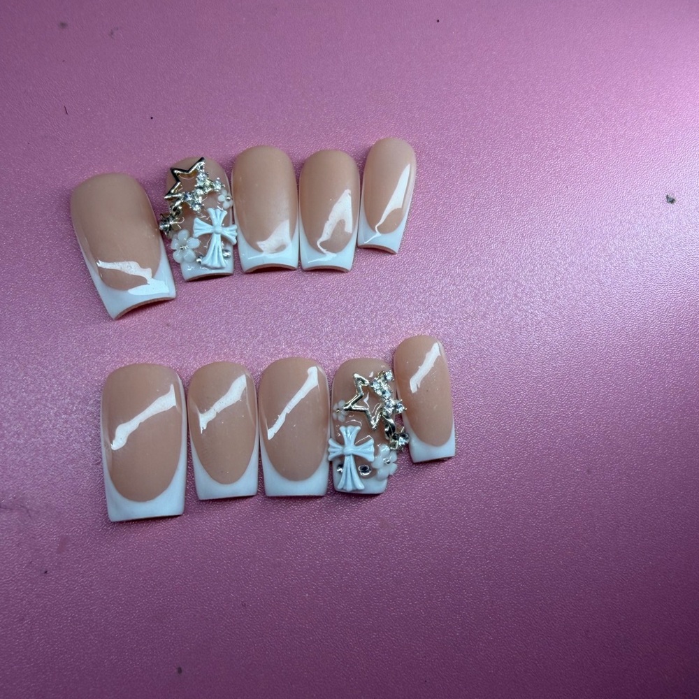 Chic Nude and White Press-On Nails with Star Accents